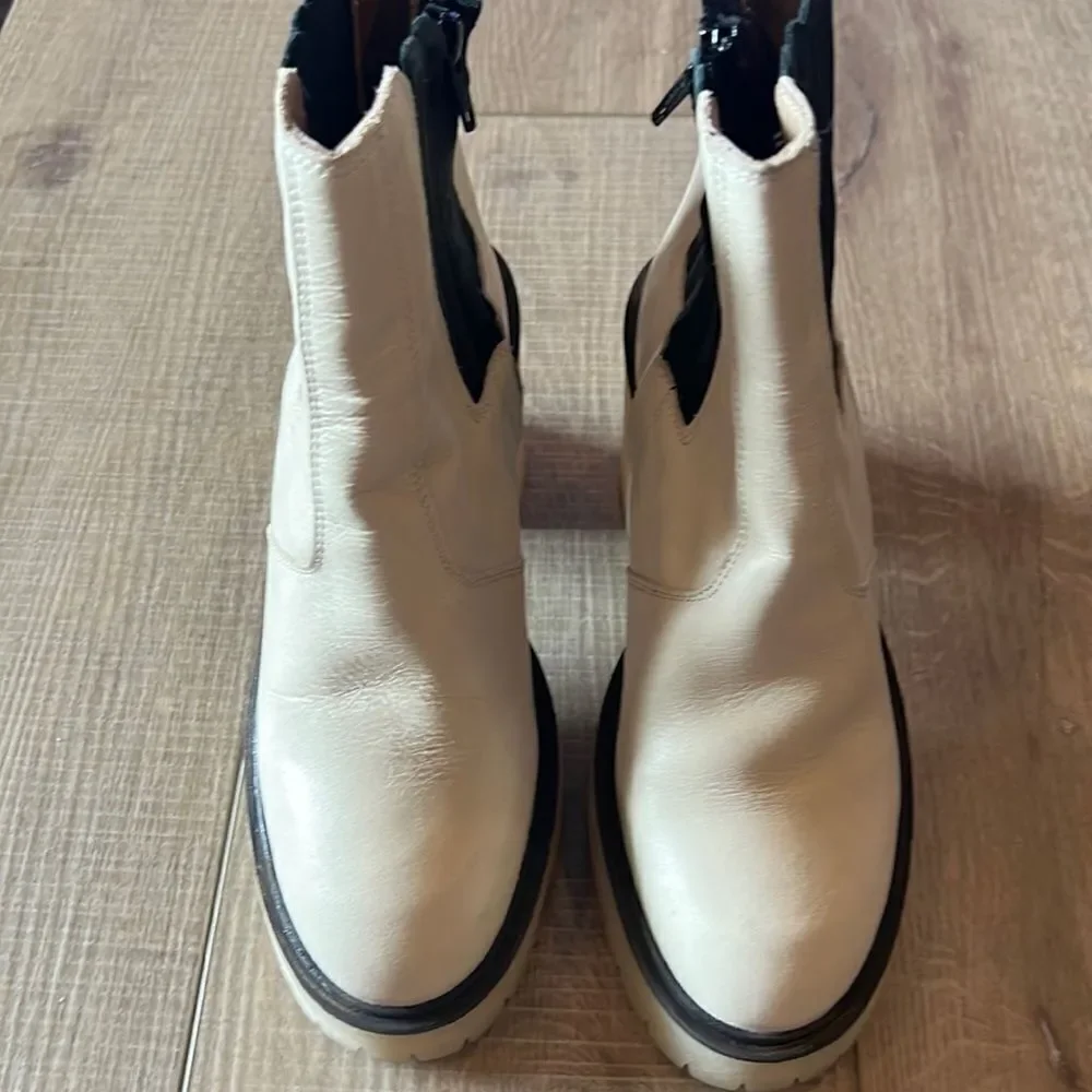 Free People James Chelsea Boots  White US 6